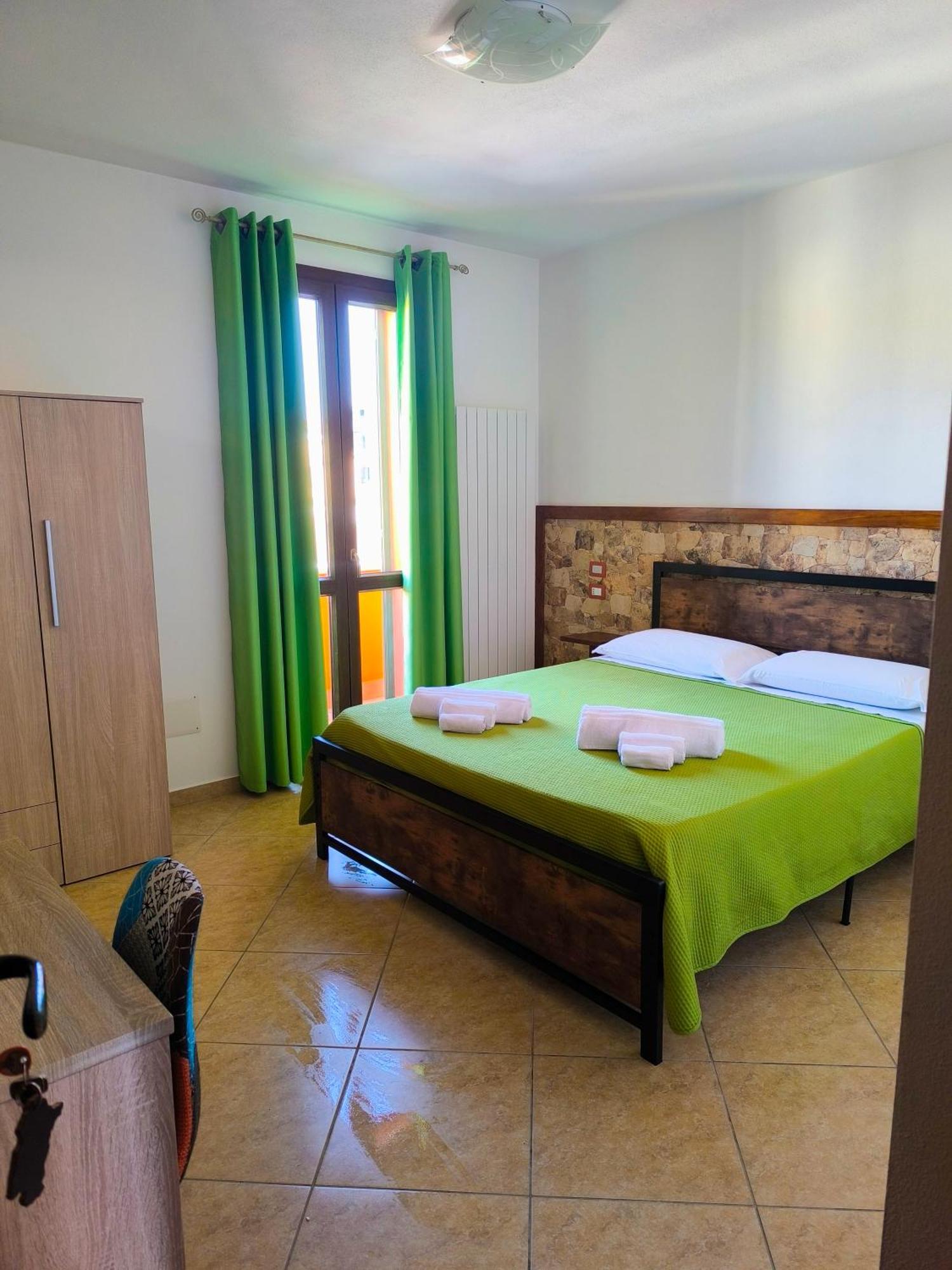 B&B Mamuthones Porto Torres Esterno foto